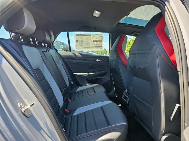 2026 Volkswagen Golf GTI SE
