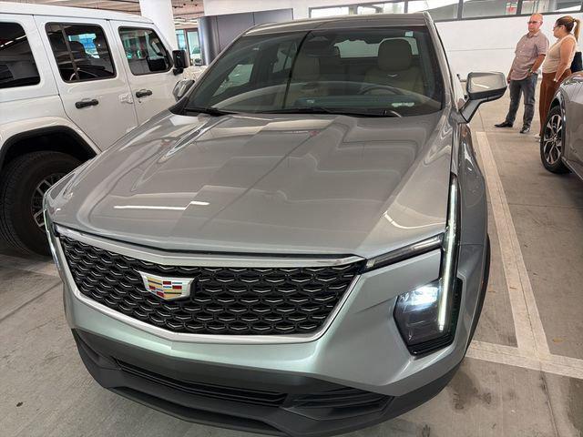 2024 Cadillac XT4 FWD Luxury