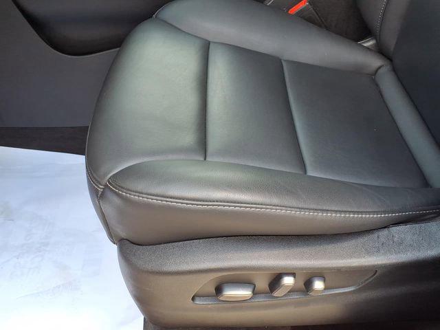 2022 Cadillac XT4 FWD Premium Luxury