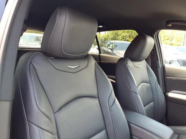 2022 Cadillac XT4 FWD Premium Luxury