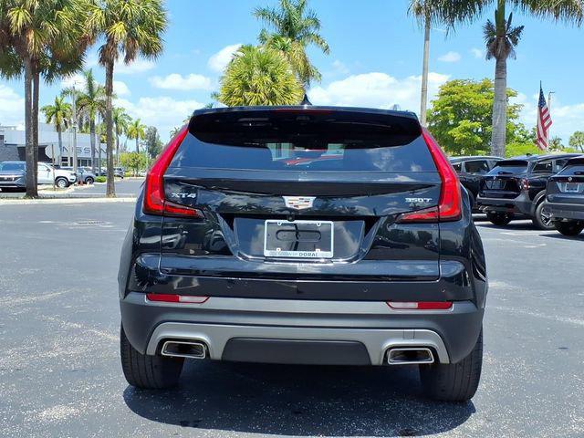 2022 Cadillac XT4 FWD Premium Luxury