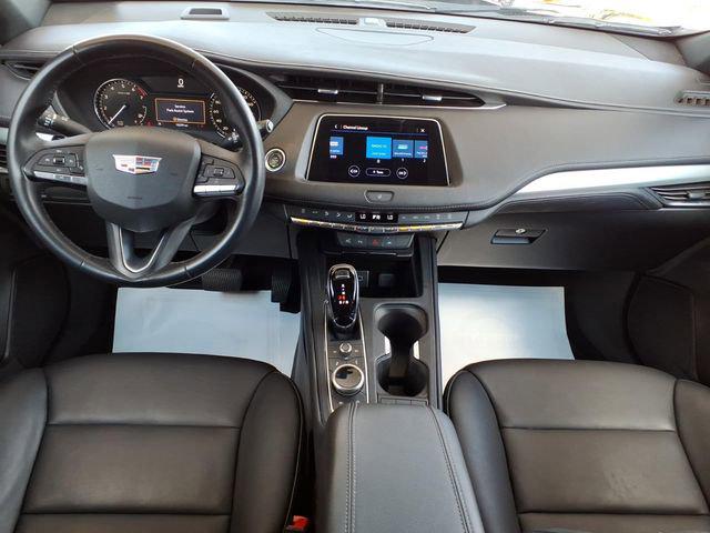 2022 Cadillac XT4 FWD Premium Luxury