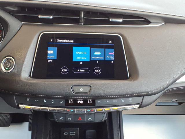 2022 Cadillac XT4 FWD Premium Luxury