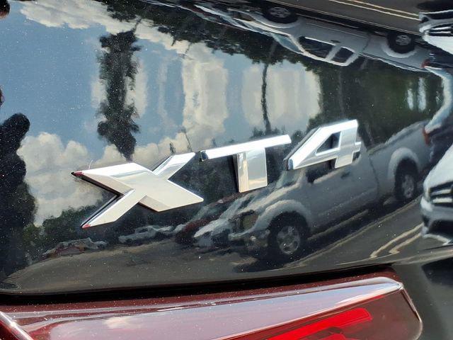 2022 Cadillac XT4 FWD Premium Luxury