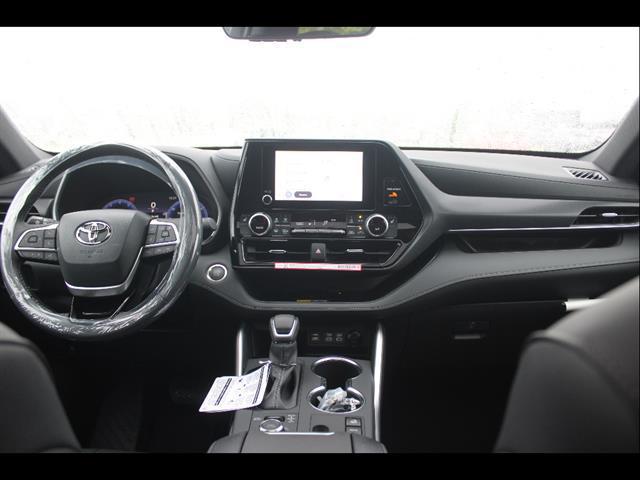 2026 Toyota Highlander XSE