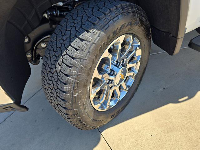 2026 Chevrolet Silverado 3500HD Crew Cab, Long Bed, LTZ Dual Rear Wheel, RWD