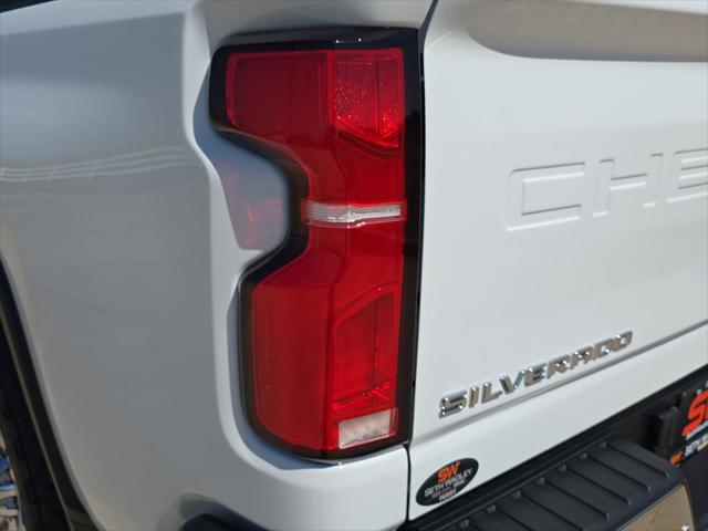 2026 Chevrolet Silverado 3500HD Crew Cab, Long Bed, LTZ Dual Rear Wheel, RWD