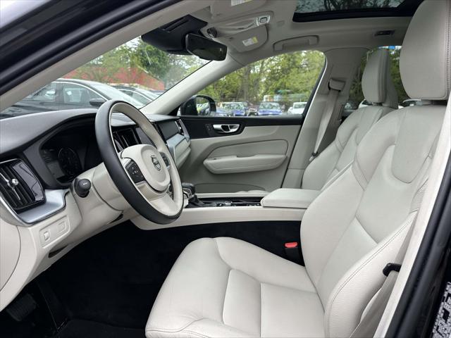 2021 Volvo XC60 T5 Momentum