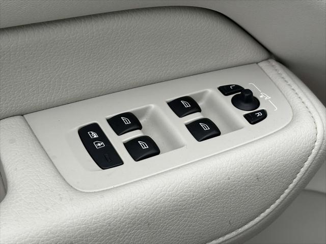 2021 Volvo XC60 T5 Momentum