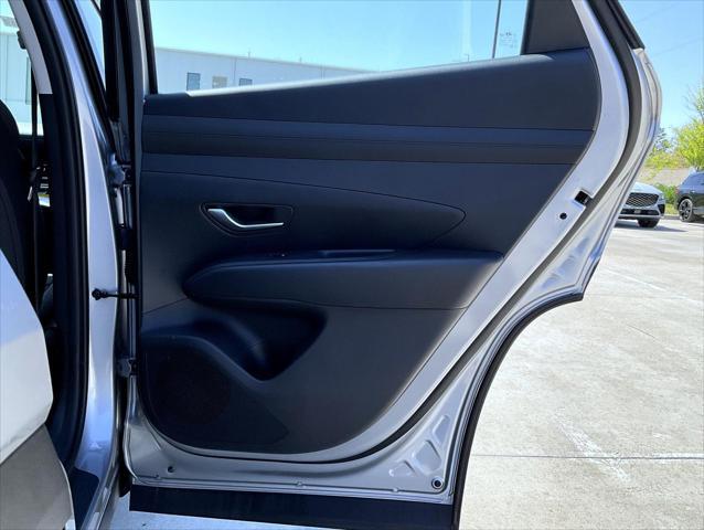 2026 Hyundai Tucson Hybrid Blue SE