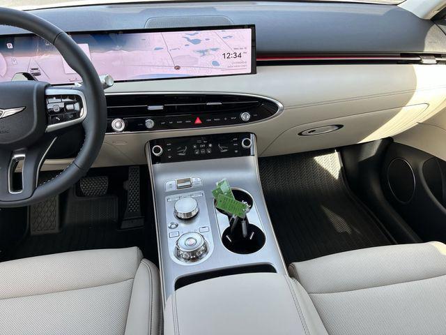 2026 Genesis GV70 2.5T Select