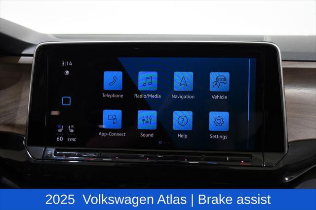 2025 Volkswagen Atlas 2.0T SE w/Technology