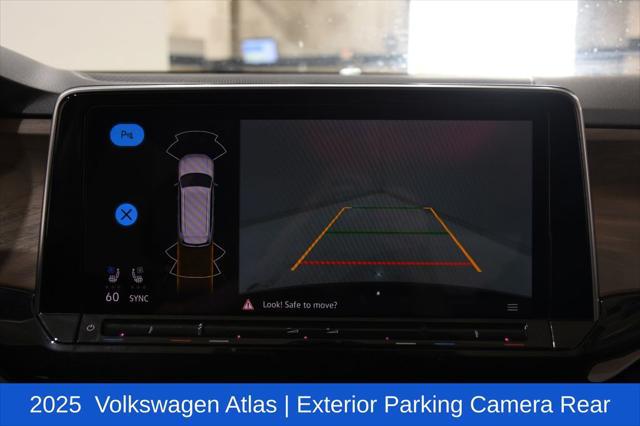 2025 Volkswagen Atlas 2.0T SE w/Technology
