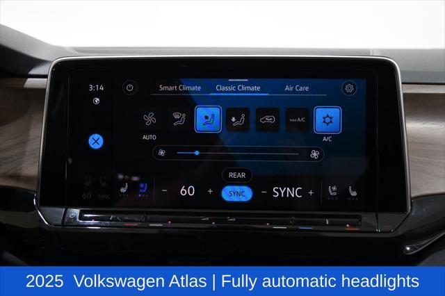 2025 Volkswagen Atlas 2.0T SE w/Technology