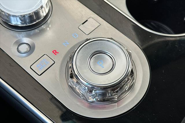 2025 Genesis GV80 2.5T Standard AWD