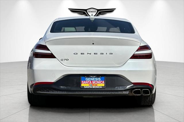 2022 Genesis G70 2.0T RWD