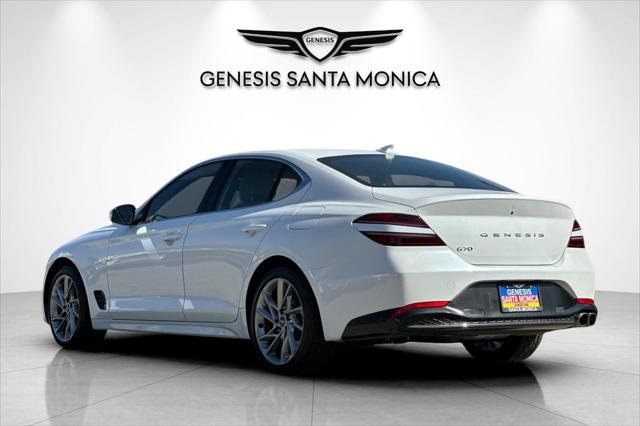2022 Genesis G70 2.0T RWD