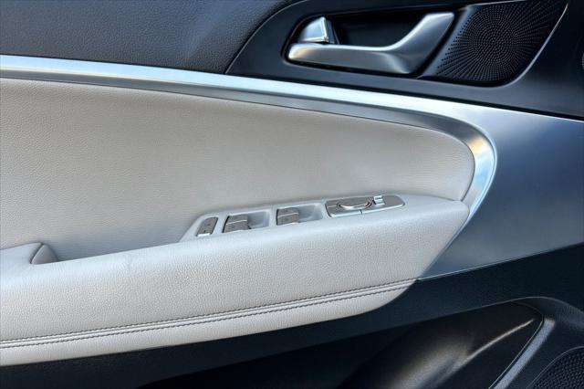 2022 Genesis G70 2.0T RWD