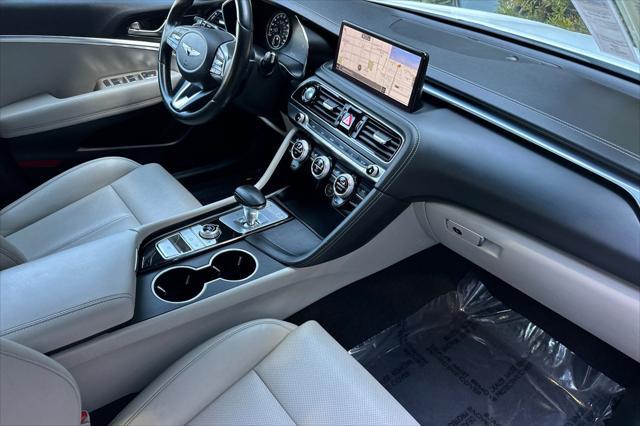 2022 Genesis G70 2.0T RWD