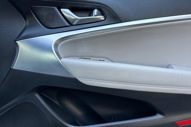 2022 Genesis G70 2.0T RWD