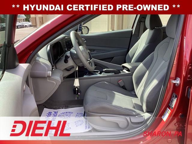 2023 Hyundai Elantra SE