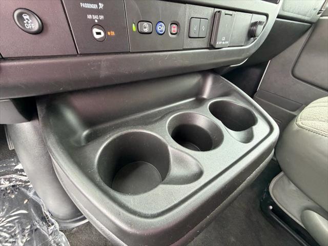 2025 Chevrolet Express Passenger RWD 3500 Extended Wheelbase LT