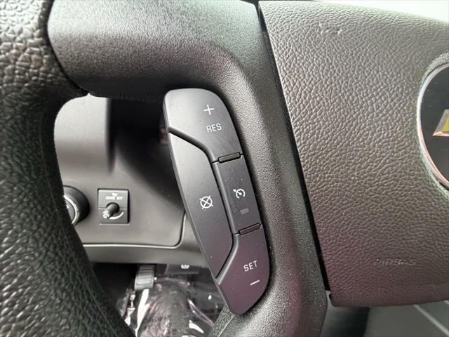 2025 Chevrolet Express Passenger RWD 3500 Extended Wheelbase LT
