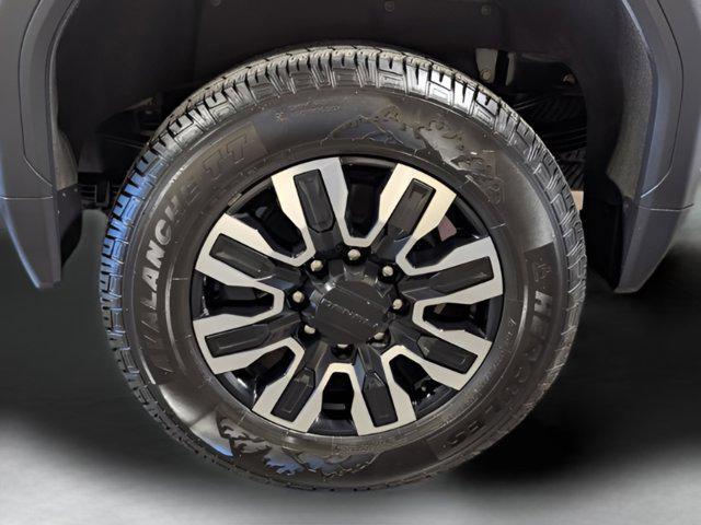 2024 GMC Sierra 3500HD 4WD Crew Cab Standard Bed Denali Ultimate