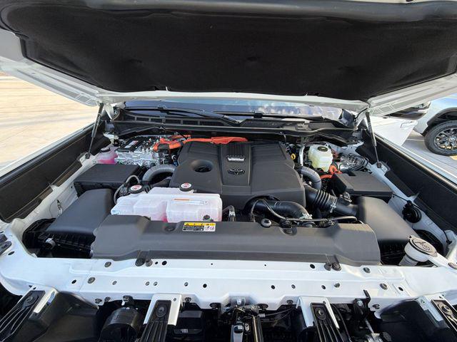 2026 Toyota Tundra Limited CrewMax 6.4' Bed