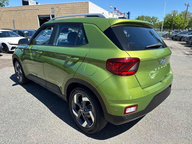 2023 Hyundai Venue SEL