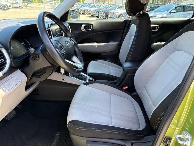 2023 Hyundai Venue SEL