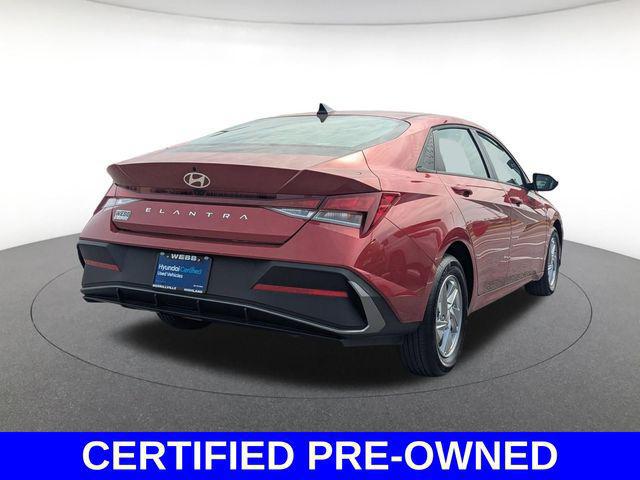 2025 Hyundai Elantra SE