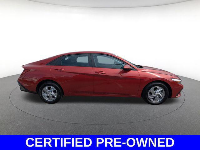 2025 Hyundai Elantra SE