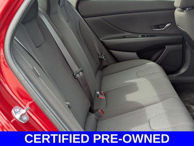 2025 Hyundai Elantra SE