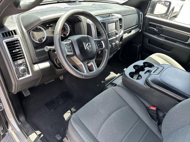 2024 Ram 1500 Classic Warlock Crew Cab 4x4 5'7" Box
