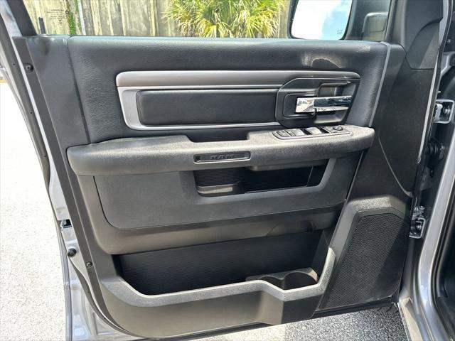 2024 Ram 1500 Classic Warlock Crew Cab 4x4 5'7" Box