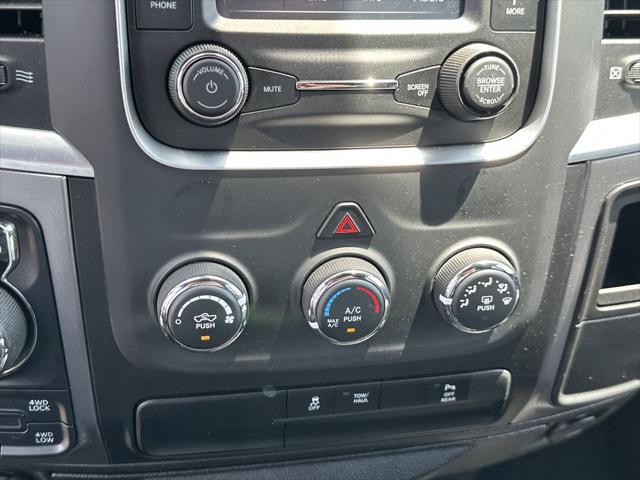 2024 Ram 1500 Classic Warlock Crew Cab 4x4 5'7" Box