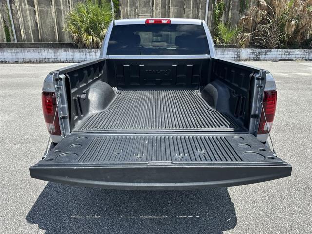 2024 Ram 1500 Classic Warlock Crew Cab 4x4 5'7" Box