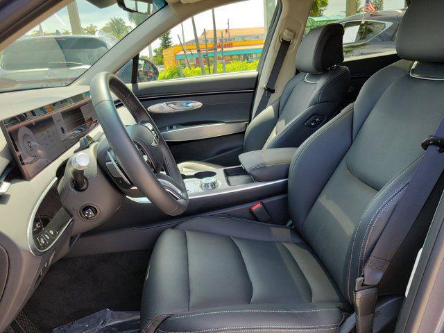 2026 Genesis GV70 2.5T Select