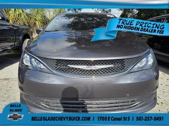 2020 Chrysler Voyager LX for sale in Belle Glade, FL