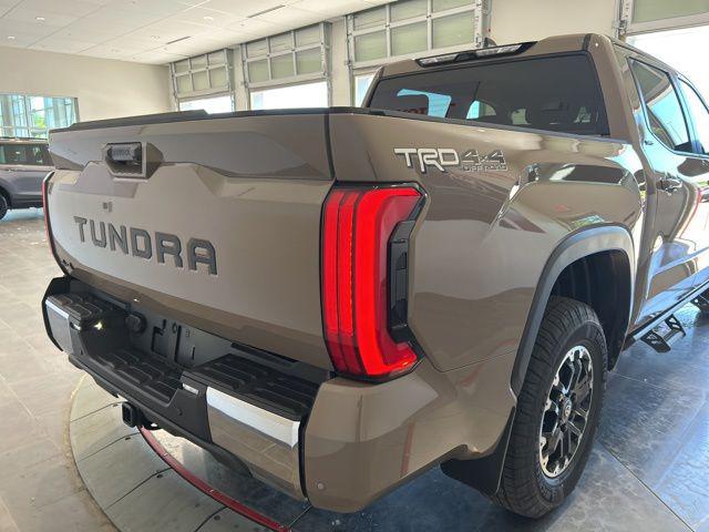 2026 Toyota Tundra SR5 CrewMax 5.5' Bed