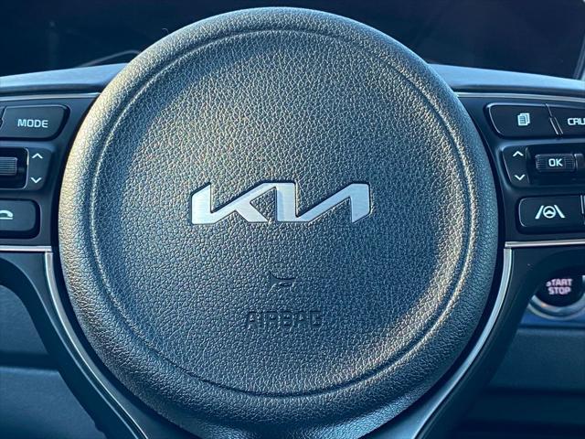 2022 Kia Niro LXS