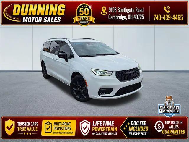 2023 Chrysler Pacifica Limited AWD for sale in Cambridge, OH