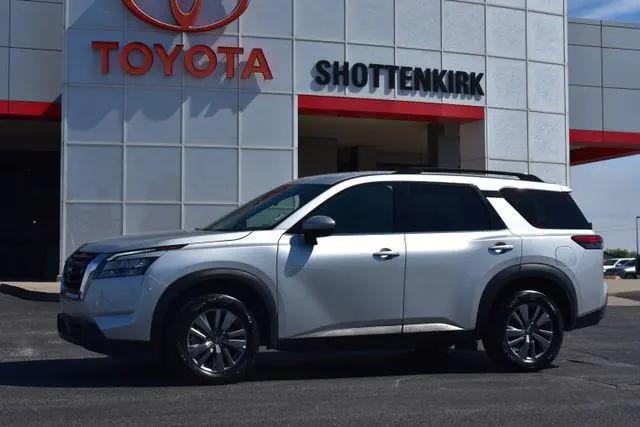 2025 Nissan Pathfinder SV FWD for sale in Quincy, IL