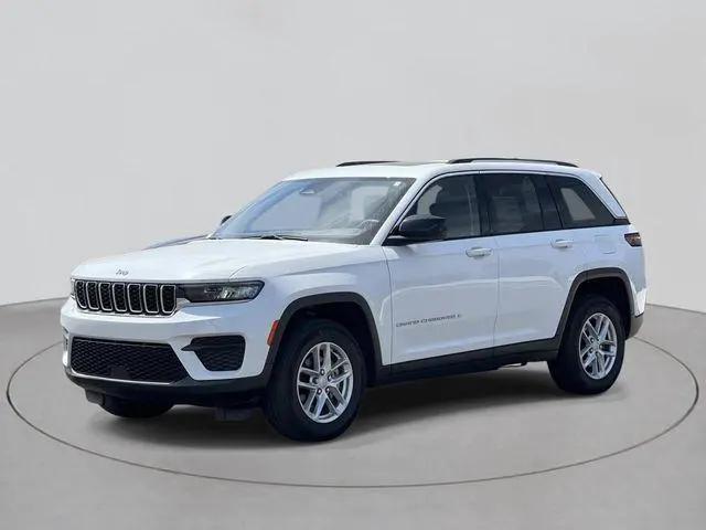 2023 Jeep Grand Cherokee Laredo 4x4 for sale in St Clair Shores, MI