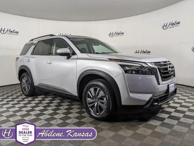 2025 Nissan Pathfinder SV FWD for sale in Abilene, KS
