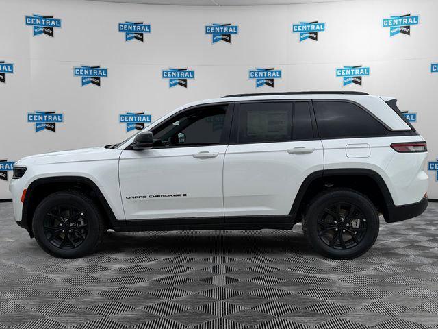 2026 Jeep Grand Cherokee GRAND CHEROKEE LAREDO ALTITUDE 4X4 2026 Jeep Grand Cherokee GRAND CHEROKEE LAREDO ALTITUDE 4X4