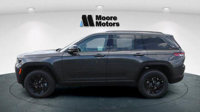 2026 Jeep Grand Cherokee GRAND CHEROKEE LAREDO ALTITUDE 4X4 2026 Jeep Grand Cherokee GRAND CHEROKEE LAREDO ALTITUDE 4X4