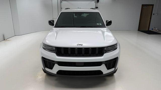 2026 Jeep Grand Cherokee GRAND CHEROKEE LAREDO ALTITUDE 4X4 2026 Jeep Grand Cherokee GRAND CHEROKEE LAREDO ALTITUDE 4X4