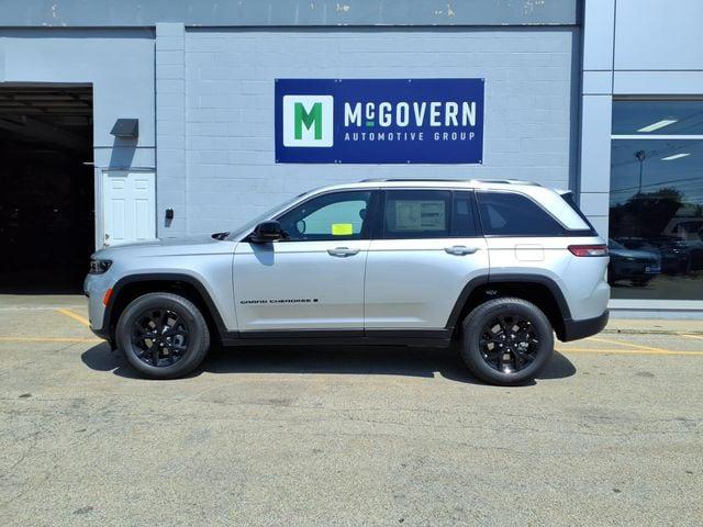 2026 Jeep Grand Cherokee GRAND CHEROKEE LAREDO ALTITUDE 4X4
